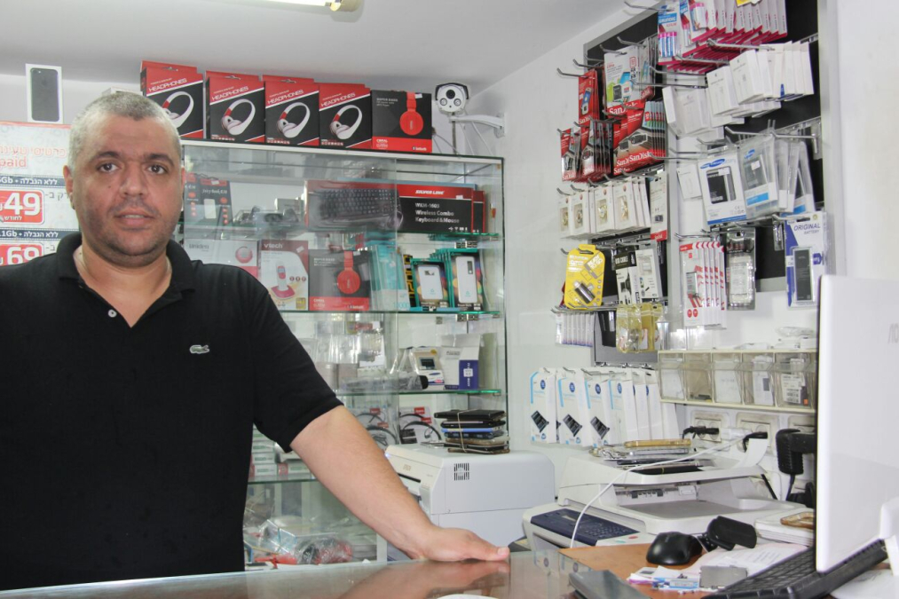 محمد واكد للاتصالات - خبرة 20 عاماً والأول في مدينة يافا 